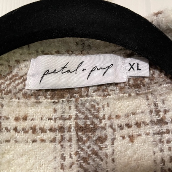 EUC Petal + Pup Ziggy Shacket - Picture 3 of 7